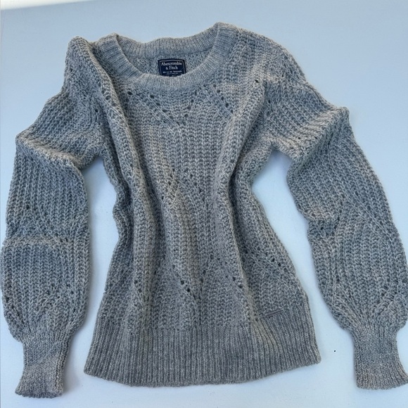 Abercrombie & Fitch Sweaters - Abercrombie & Fitch Gray Textured Women's Sweater